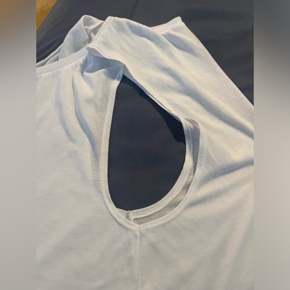 💞 Vuori LIKE NEW The Rise The Shine Graphic Women's Tank - Sz Medium - Picture 7 of 9